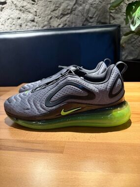 Womens nike sneakers
